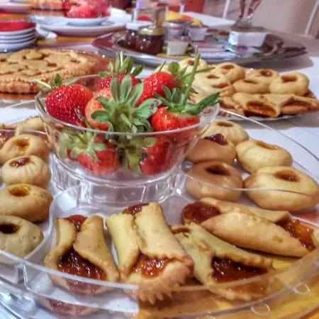 Santa Sofia By Holidayngo